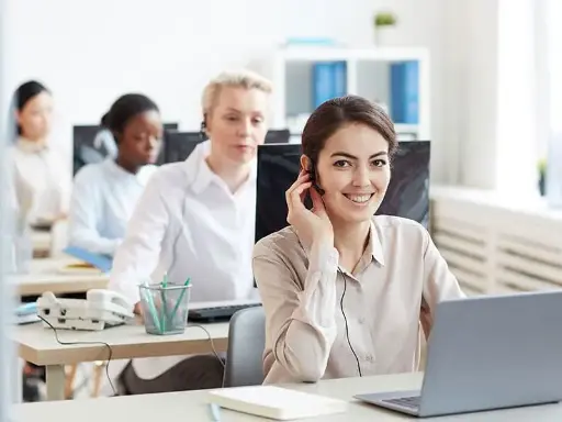 Tu asistente virtual con IA, disponible 24 horas al día, los 7 días de la semana.